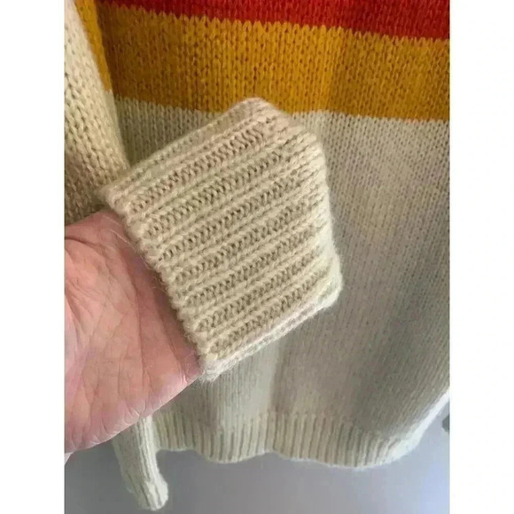 L.I.A Woman's Multicolor Crochet Crew Neck Long Sleeve Acrylic Sweater Size Sm - Picture 5 of 7